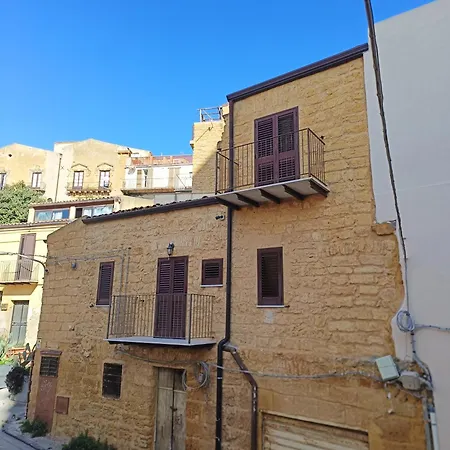 A Due Passi Dal Centro Sweet Guest house