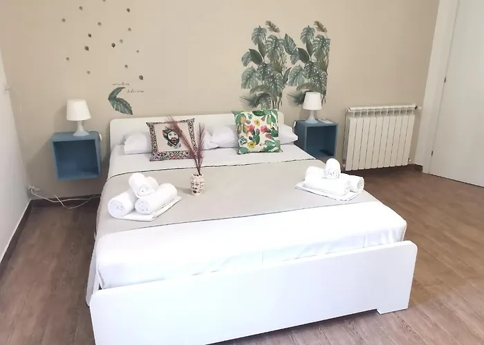 A Due Passi Dal Centro Sweet Guest house 3*